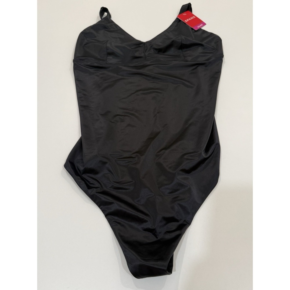 NWT Spanx Seamless‎ Shaping Thong Bodysuit Very Black Sz XL - Picture 2 of 7